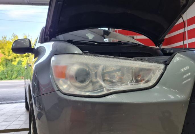 Восстановительная полировка и бронь фар Mitsubishi ASX в Воронеже